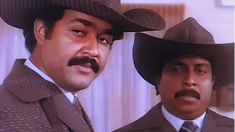 മോഹൻലാലും ശ്രീനിവാസനും പട്ടണപ്രവേശത്തിൽ