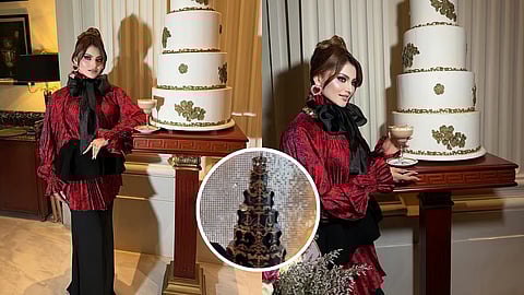 ഉർവശി റൗട്ടേല ജന്മദിനകേക്കിനരികെ