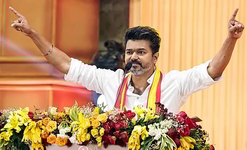 വിജയ് രാഷ്ട്രീയ യോ​ഗത്തിൽ