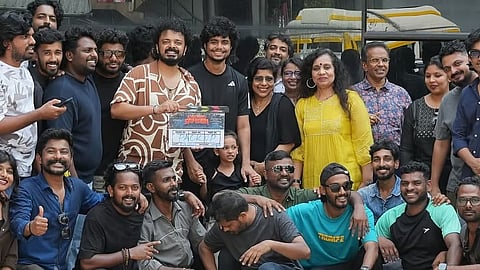 'കോസ്മിക് സാംസണ്‍'പാക്കപ്പിനുശേഷം അഭിനേതാക്കളും അണിയറപ്രവർത്തകരും