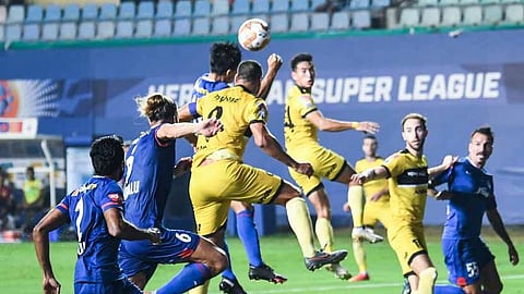 ISL: হায়দারাবাদের বিরুদ্ধে ২-০তে এগিয়ে থেকেও ড্র বেঙ্গালুরু এফ সি-র