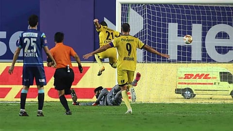ISL: হায়দারাবাদ এফসি-র কাছে ধরাশায়ী কেরালা ব্লাস্টার্স