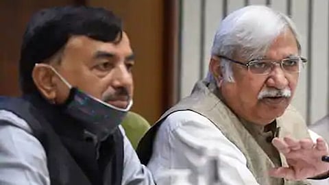 অবসর নিলেন সুনীল অরোরা, মুখ্য নির্বাচন কমিশনার হিসেবে দায়িত্ব নিলেন সুশীল চন্দ্র