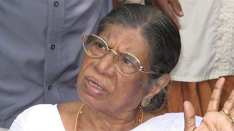 কে আর গৌরী