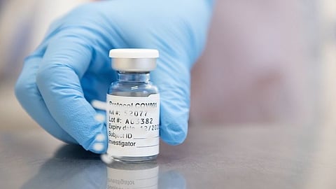 Covid-19: অপরিকল্পিত টিকাকরণে করোনা প্রকোপ আরও বাড়তে পারে - প্রধানমন্ত্রীকে চিঠি বিশেষজ্ঞদের