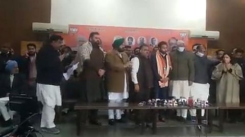 বিজেপিতে যোগ দিচ্ছেন কংগ্রেস বিধায়ক হরজোত কমল