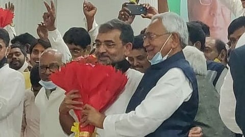 নীতিশ কুমারের সঙ্গে উপেন্দ্র কুশওয়াহা