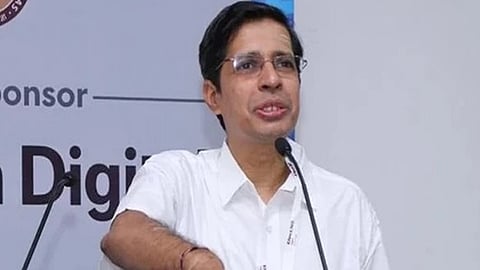 ভি কামাকোটি