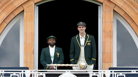 লর্ডসে দুই দেশের অধিনায়ক