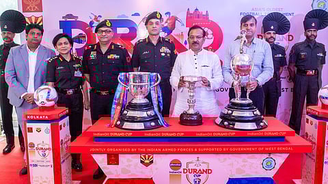 সাংবাদিক সম্মেলনে অরূপ বিশ্বাস সহ সেনা কর্তারা