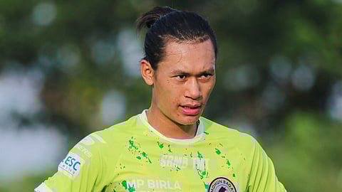 অভিষেক সিং টেকচাম