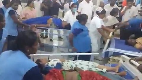 হাসপাতালে নিহতদের পরিবার