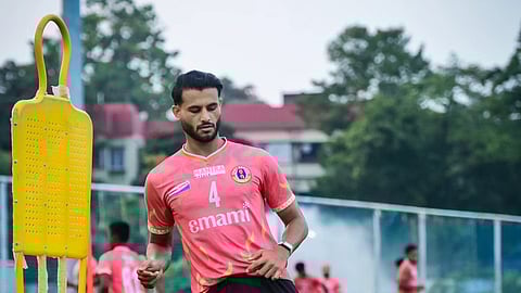 অনুশীলনে আনোয়ার আলি