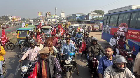 অষ্টম দিনে ফারাক্কা থেকে যাত্রা শুরু বাংলা বাঁচাও যাত্রার 