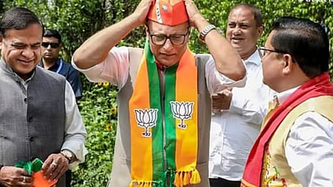 বিজেপিতে যোগ দিলেন কংগ্রেস সাংসদ প্রদ্যুৎ বরদলৈ