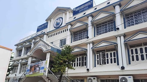 ডায়মণ্ডহারবার পুরসভা ভবন 