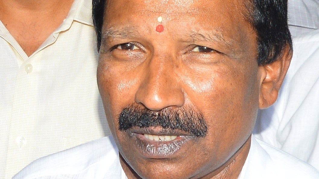 ಅನಾರೋಗ್ಯ ಹಿನ್ನೆಲೆ ಆಸ್ಪತ್ರೆಗೆ ದಾಖಲಾದ ಸಚಿವ ಅಂಗಾರ