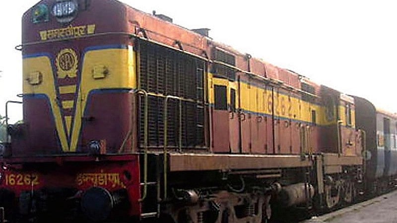 ನೈರುತ್ಯ ರೈಲ್ವೆ ಇಲಾಖೆಯಿಂದ ವಿಶೇಷ ರೈಲುಗಳ ಸಂಚಾರ
