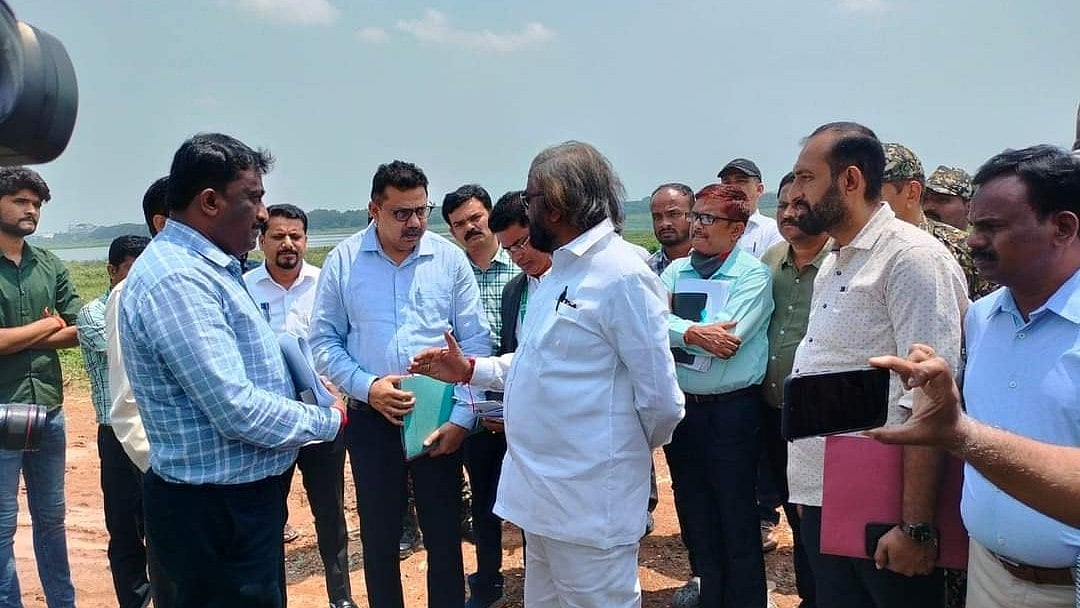 ಕೆಆರ್‌ಪುರ: ಬೆಳ್ಳಂದೂರು ಕೆರೆಗೆ ಕೊಳಚೆ ನೀರು; ಕ್ರಮದ ಎಚ್ಚರಿಕೆ