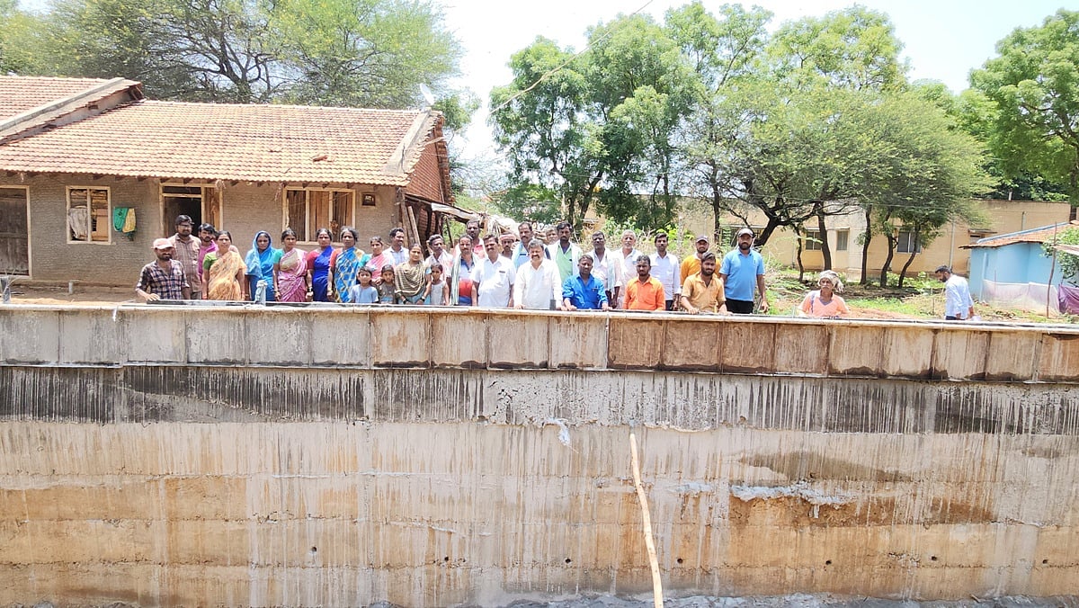ಹೊನ್ನಾಳಿ: ರಾಜಕಾಲುವೆಗೆ ತಡೆಗೋಡೆ ನಿರ್ಮಾಣ ಕಾಮಗಾರಿ ಪರಿಶೀಲನೆ 
