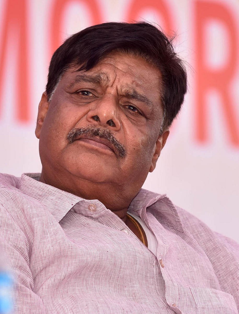 ‘ತ್ರಿವೇಣಿ ಸಂಗಮ’ದಲ್ಲಿ ತ್ರಿಕೋನ ಸ್ಪರ್ಧೆ