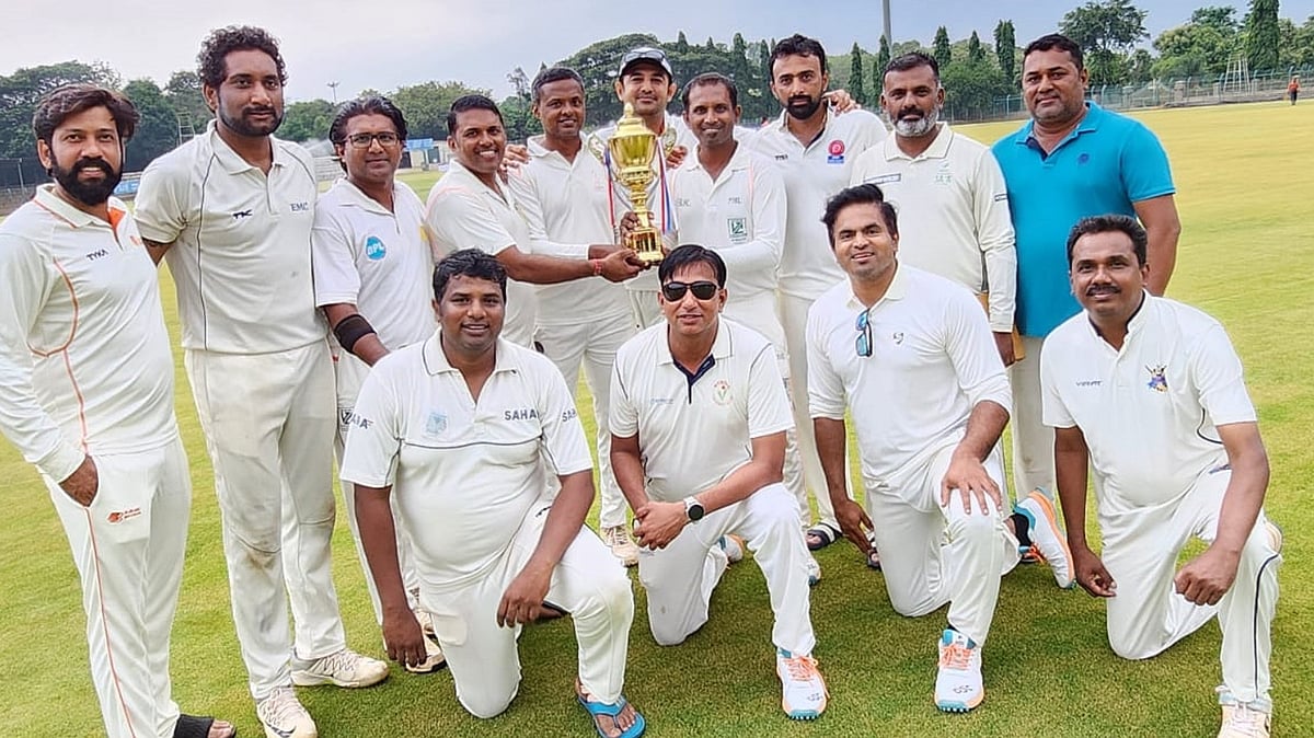 ಲೆಜೆಂಡ್ಸ್ ಪ್ರೀಮಿಯರ್ ಲೀಗ್: ಮೈಸೂರು ಮಹಾರಾಜಾಸ್‌ ತಂಡಕ್ಕೆ ಟ್ರೋಫಿ