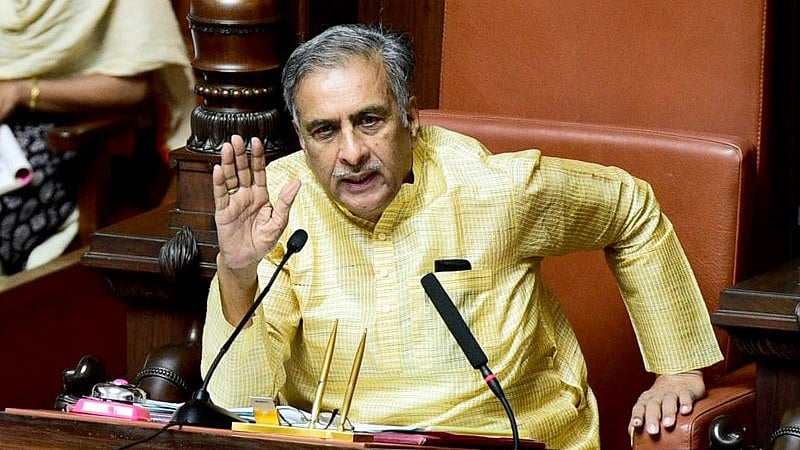 ದಸರಾ ರಜೆ ವಿಸ್ತರಿಸಲು ಬಸವರಾಜ ಹೊರಟ್ಟಿ ಒತ್ತಾಯ