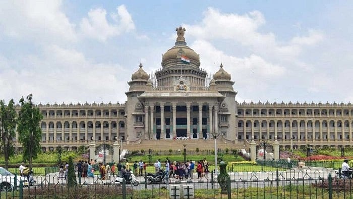 ದೇವರು, ಅಜ್ಜಯ್ಯ, ಹಿಂದುತ್ವ, ಅಲ್ಲಾ, ಡಿಕೆಶಿ: ಶಾಸಕರ ಪ್ರಮಾಣ ವಚನದ ಕೌತುಕ