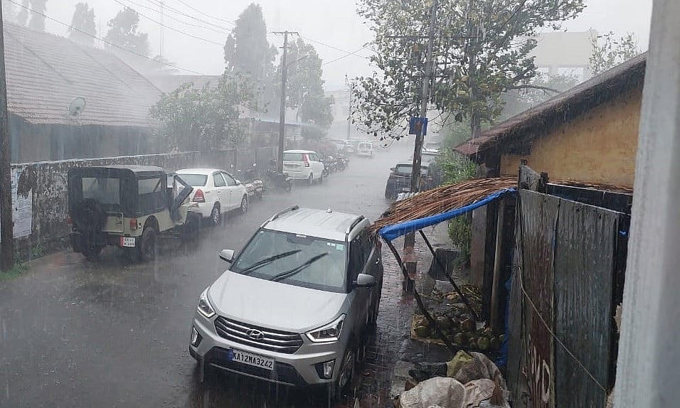 ಕೊಡಗು | ಭಾರಿ ಮಳೆ: ಸೋಮವಾರಪೇಟೆ, ಕುಶಾಲನಗರ ತಾಲ್ಲೂಕಿನ ಶಾಲೆಗಳಿಗೆ ರಜೆ

