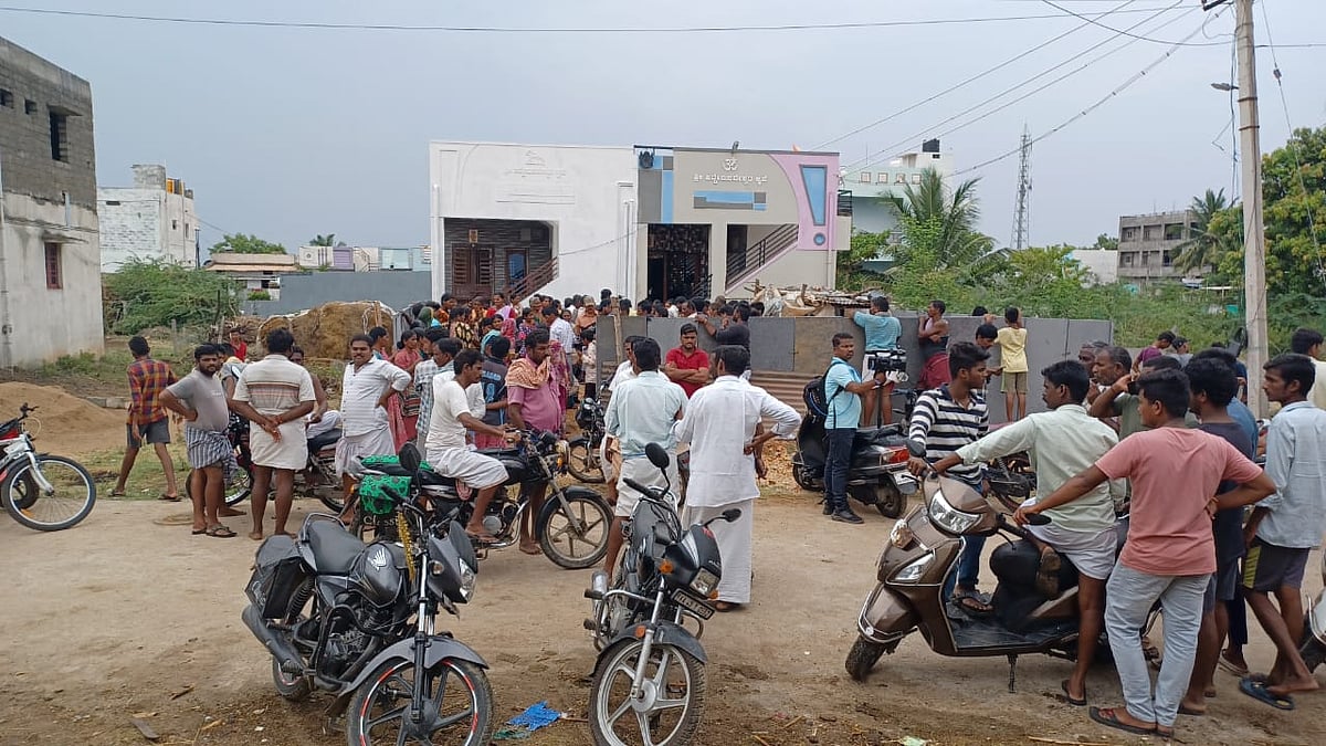 ಕುರುಬೂರು ಬಳಿ ರಸ್ತೆ ಅಪಘಾತ: ಮಡುಗಟ್ಟಿದ ದುಃಖ; ಮುಗಿಲು ಮುಟ್ಟಿದ ಆಕ್ರಂದನ