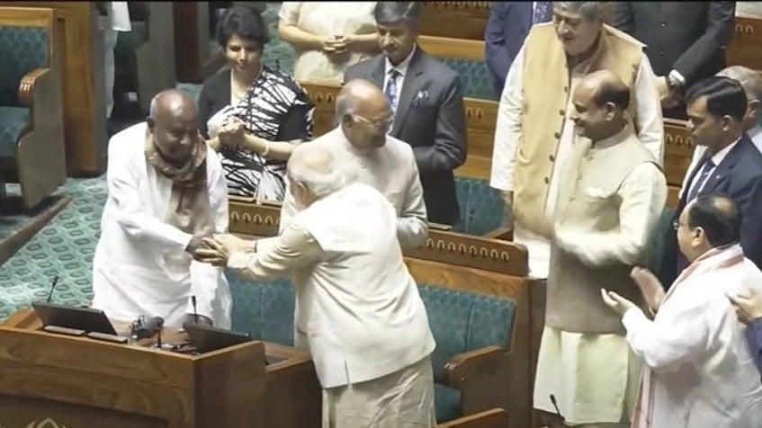 ಜೀವಿತಾವಧಿಯಲ್ಲಿ ಹೊಸ ಸಂಸತ್‌ನಲ್ಲಿ ಕುಳಿತುಕೊಳ್ಳುತ್ತೇನೆಂದು ಯೋಚಿಸಿರಲಿಲ್ಲ: ದೇವೇಗೌಡ