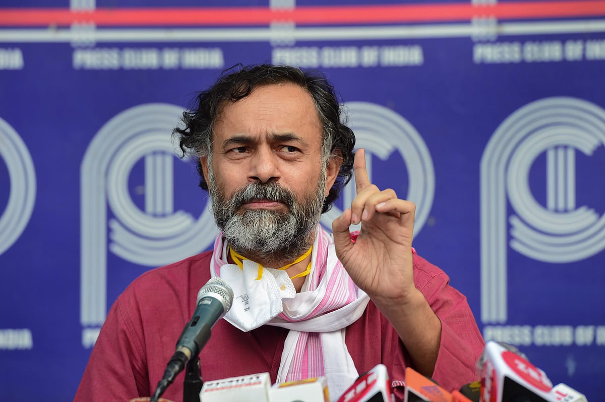 ಪಾಠಗಳಿಗೆ ಕತ್ತರಿ ಪ್ರಯೋಗ: ಸಲಹೆಗಾರ ಸ್ಥಾನದಿಂದ ಕೈಬಿಡಲು ಸುಹಾಸ್‌, ಯೋಗೇಂದ್ರ ಮನವಿ