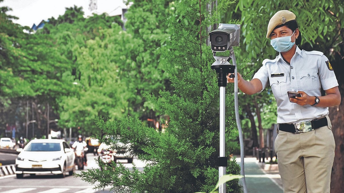 ಸಂಚಾರ ಸಂಚಕಾರ; ತಂತ್ರಜ್ಞಾನಕ್ಕೆ ಜೈಕಾರ