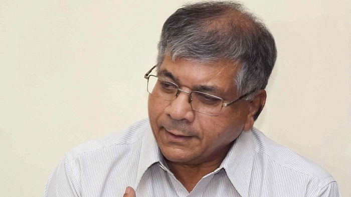 ಔರಂಗಜೇಬ್‌ ಗೋರಿಗೆ ಪುಷ್ಪನಮನ: ಚರ್ಚಾಸ್ಪದವಾದ ಪ್ರಕಾಶ್‌ ಅಂಬೇಡ್ಕರ್‌ ನಡೆ