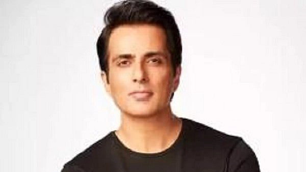 ರೈಲು ದುರಂತದಲ್ಲಿ ಮಡಿದವರ ಕುಟುಂಬಗಳಿಗೆ ಮಾಸಿಕ ಧನ ಸಹಾಯ ಸಿಗಲಿ: ನಟ ಸೋನು ಸೂದ್ ಆಗ್ರಹ