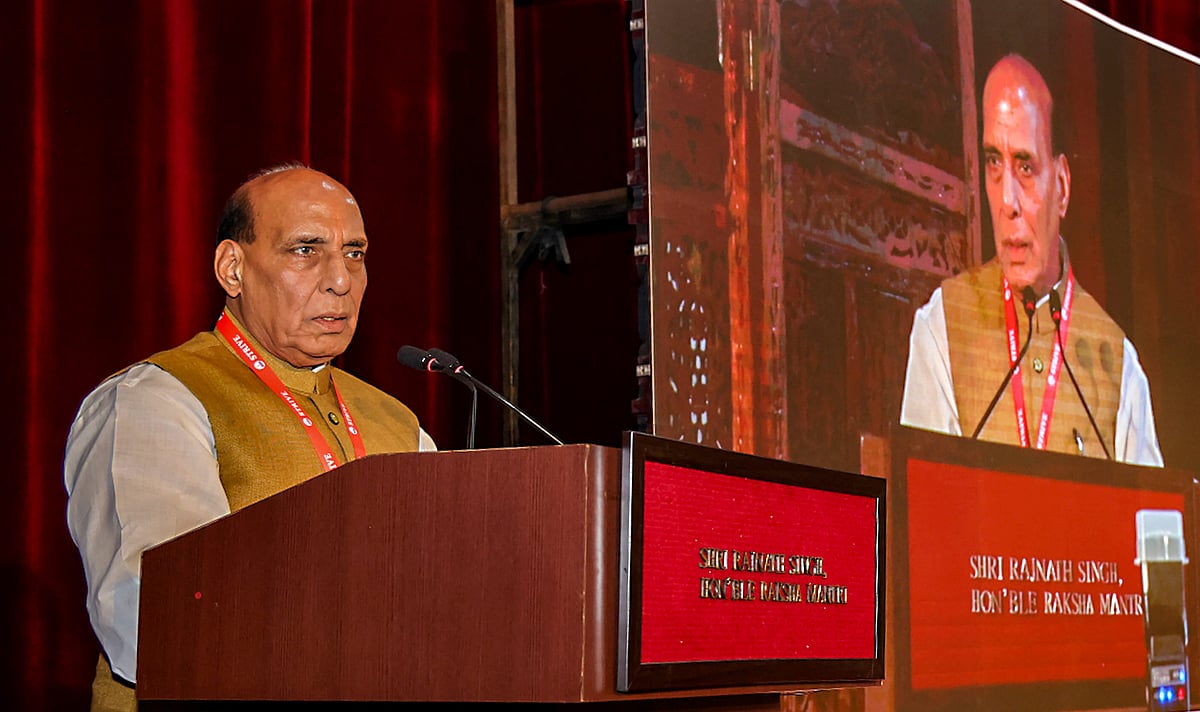 ಸ್ವಾವಲಂಬನೆಯು ಆಯ್ಕೆಯಲ್ಲ, ಅನಿವಾರ್ಯತೆ: ರಾಜನಾಥ್ ಸಿಂಗ್‌