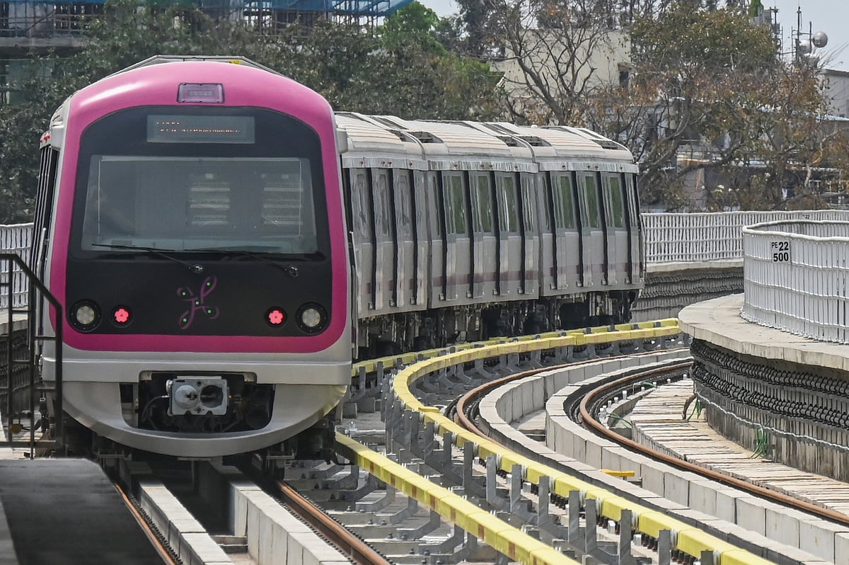 ‘ನಮ್ಮ ಮೆಟ್ರೊ’ ರೈಲಿನ ಒಳಗೆ ಊಟ ಮಾಡಿದ ಮಹಿಳೆಗೆ  ₹500 ದಂಡ