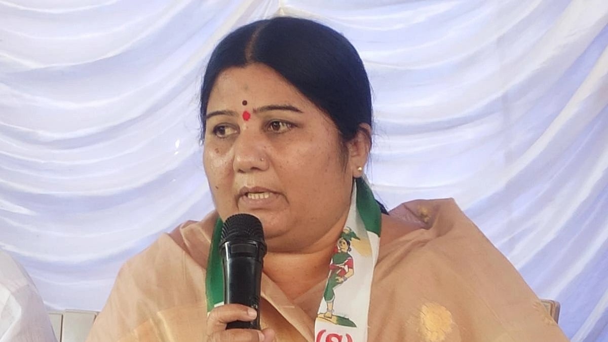 ದೇವದುರ್ಗ ಶಾಸಕಿ ಕರೆಮ್ಮ ಜಿ.ನಾಯಕ ವಿರುದ್ದ ನಿಂದನೆ: ಆರೋಪಿಗಳ ಬಂಧನಕ್ಕೆ ಆಗ್ರಹ