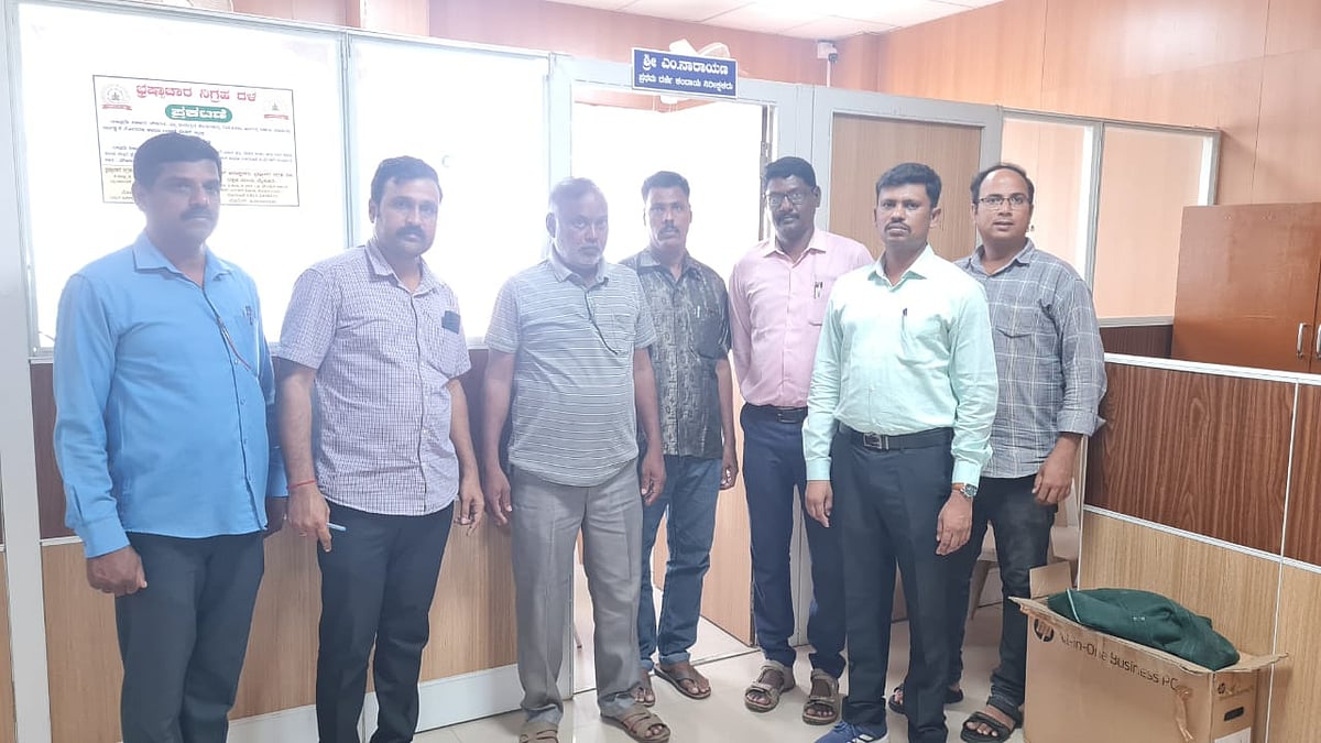 ಚಾಮರಾಜನಗರ: ಕಂದಾಯ ಅಧಿಕಾರಿ ಲೋಕಾಯುಕ್ತ ಬಲೆಗೆ