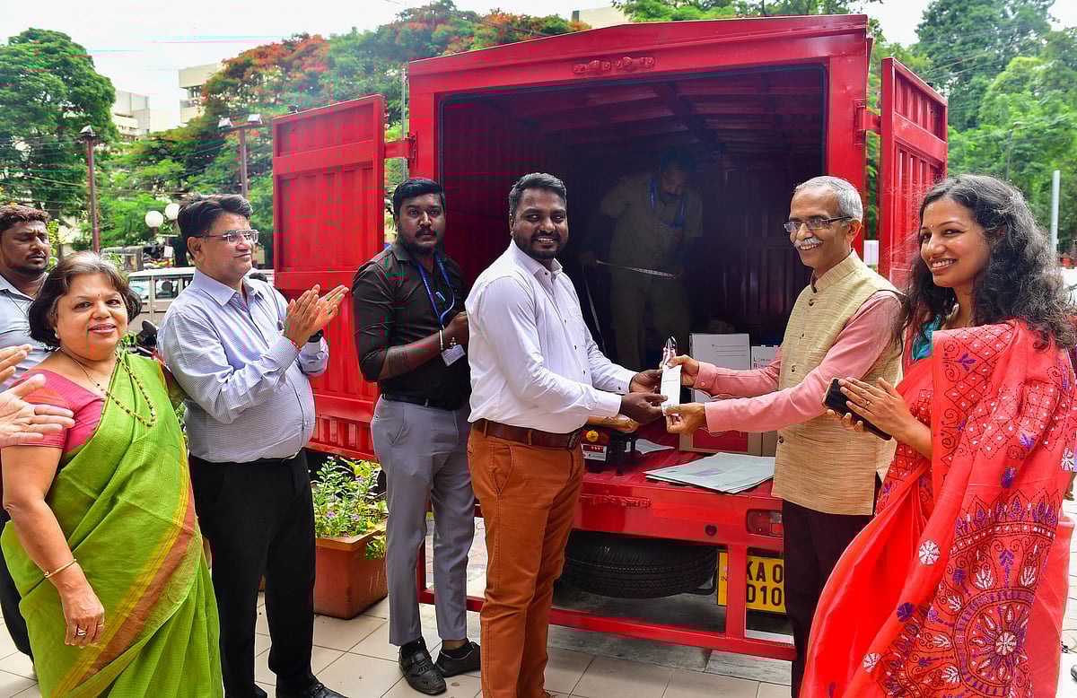 ಮಣಿಪಾಲ್ ಸೆಂಟರ್‌ನಲ್ಲಿ ಪಾರ್ಸೆಲ್‌ ಬುಕ್ಕಿಂಗ್‌ ಅಂಚೆ ಸೇವೆ ಆರಂಭ