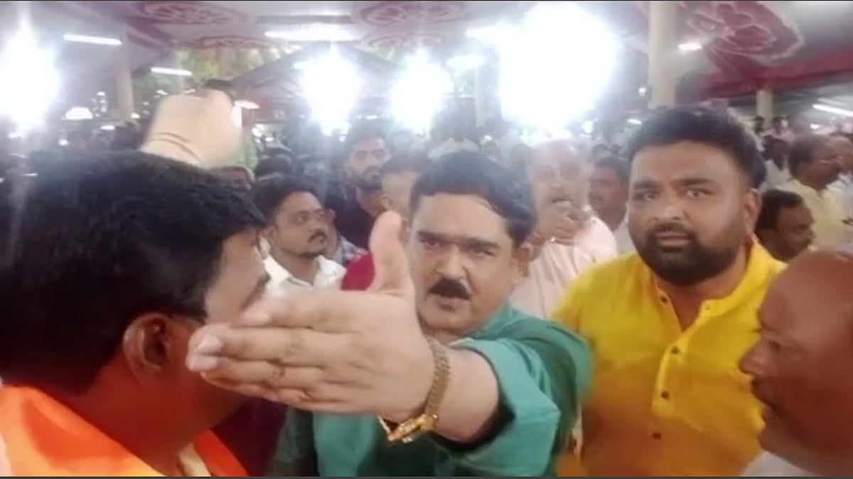 ವಿಜಯಪುರ | ಬಿಜೆಪಿ ಸಭೆಯಲ್ಲಿ ಯತ್ನಾಳ ಬೆಂಬಲಿಗರಿಂದ ಗದ್ದಲ: ಸಭೆಯಿಂದ ಹೊರನಡೆದ ನಾಯಕರು