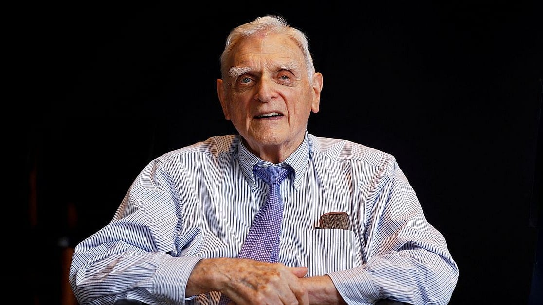 ಇವಿ, ಮೊಬೈಲ್‌, ಕಂಪ್ಯೂಟರ್‌ಗಳಿಗೆ ಬಳಸುವ ಲೀಥಿಯಂ ಅಯಾನ್ ಬ್ಯಾಟರಿ ಸಂಶೋಧಕ ಜಾನ್ ನಿಧನ