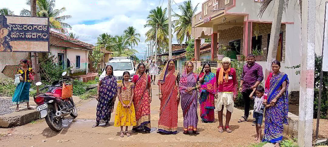 ಹಳಿಯಾಳ: ನಿರಾಶ್ರಿತರ ಗ್ರಾಮದಲ್ಲಿ ‘ಇಲ್ಲ’ಗಳೇ ಅಧಿಕ