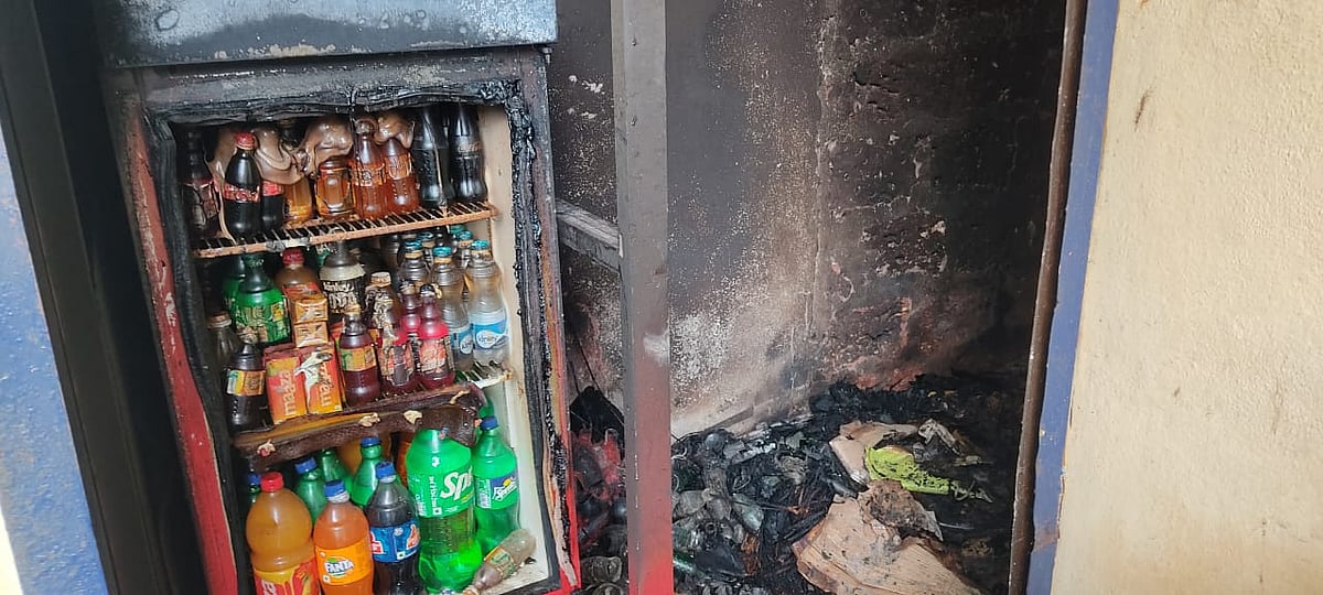 ಉಳ್ಳಾಲ ತಾಲೂಕಿನ ರಾಣಿಪುರದಲ್ಲಿ ಸಿಡಿಲು ಬಡಿದು ಅಂಗಡಿ ಭಸ್ಮ