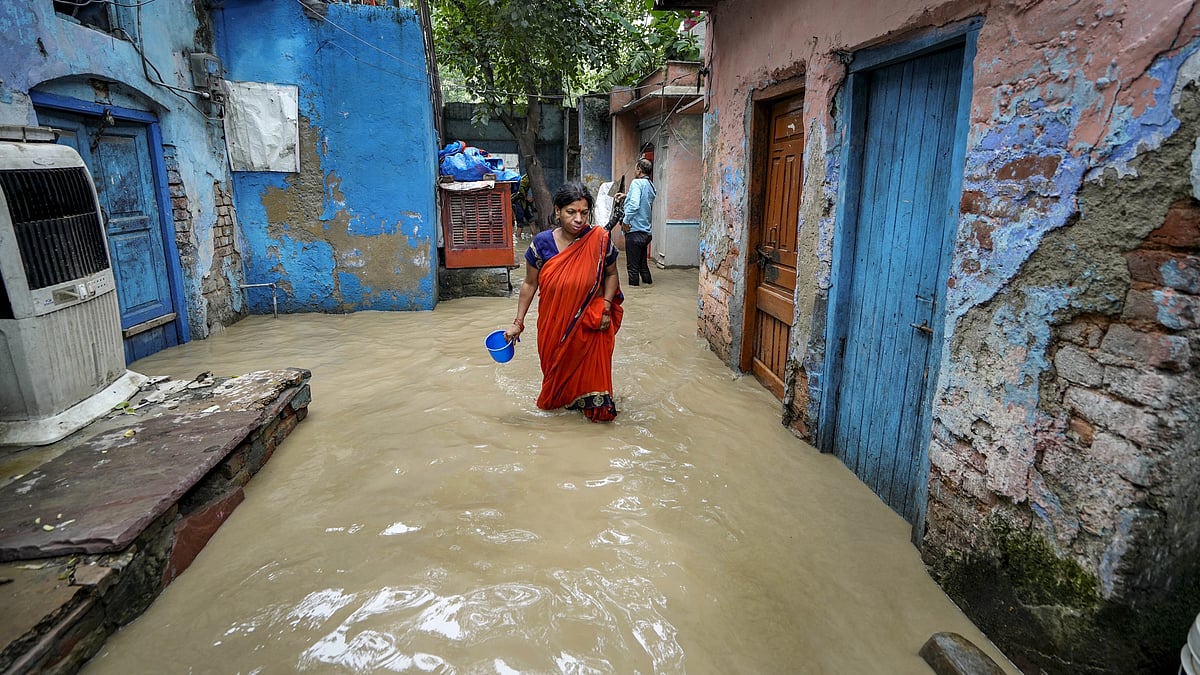 ದೆಹಲಿಯಲ್ಲಿ ಮುಂದುವರೆದ ಮಳೆ: ನೀಗದ ಸಂಕಷ್ಟ, ಲೆಫ್ಟಿನೆಂಟ್ ಗವರ್ನರ್– ಎಎಪಿ ಜಟಾಪಟಿ