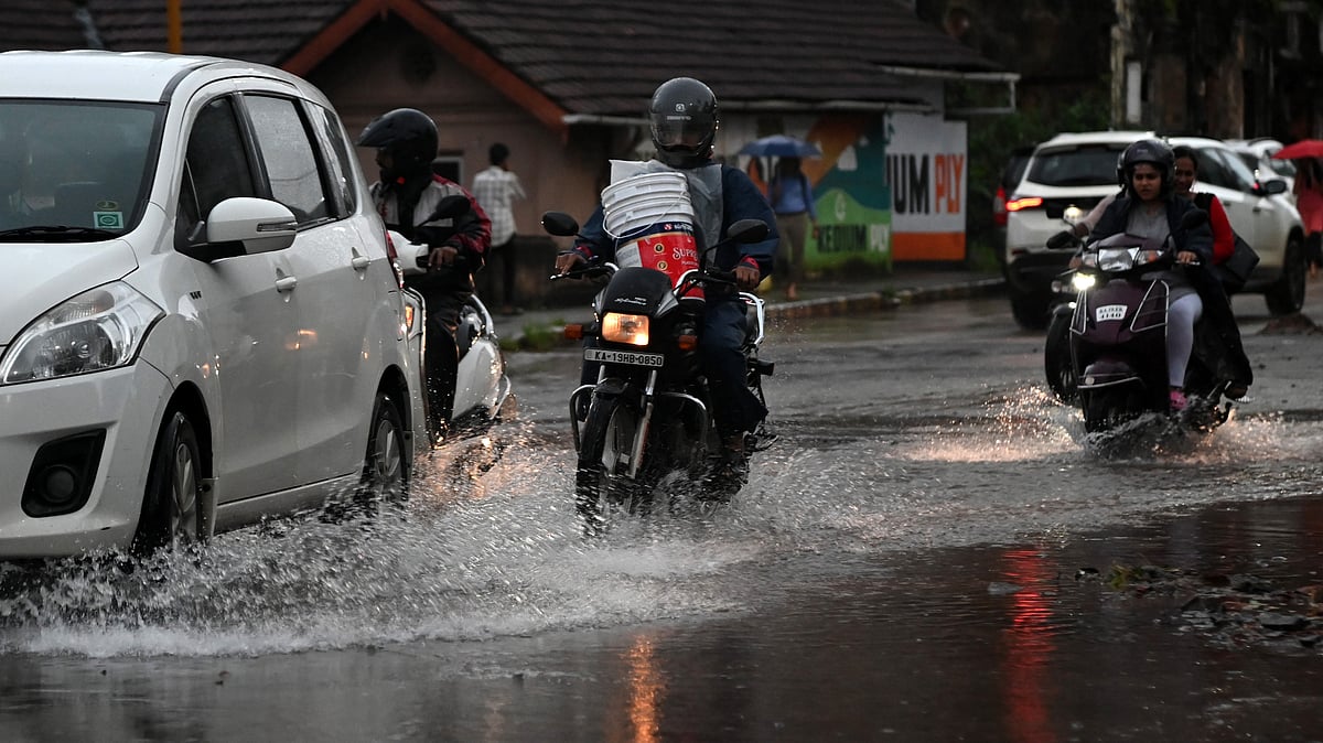 ದೆಹಲಿ | ಪ್ರವಾಹ ಪರಿಸ್ಥಿತಿ ಸುಧಾರಣೆ, ಸಂಚಾರಕ್ಕೆ ಮುಕ್ತಗೊಂಡ ಕೆಲವು ರಸ್ತೆಗಳು