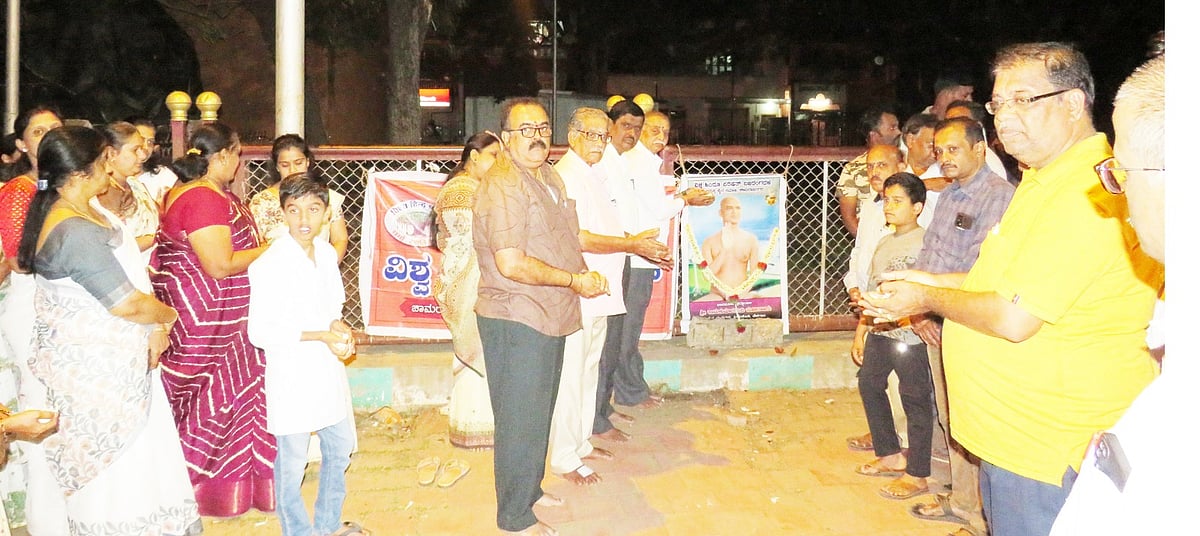 ಚಾಮರಾಜನಗರ: ಜೈನ ಮುನಿ ಹತ್ಯೆಗೆ ಖಂಡನೆ; ಕಠಿಣ ಶಿಕ್ಷೆಗೆ ಆಗ್ರಹ