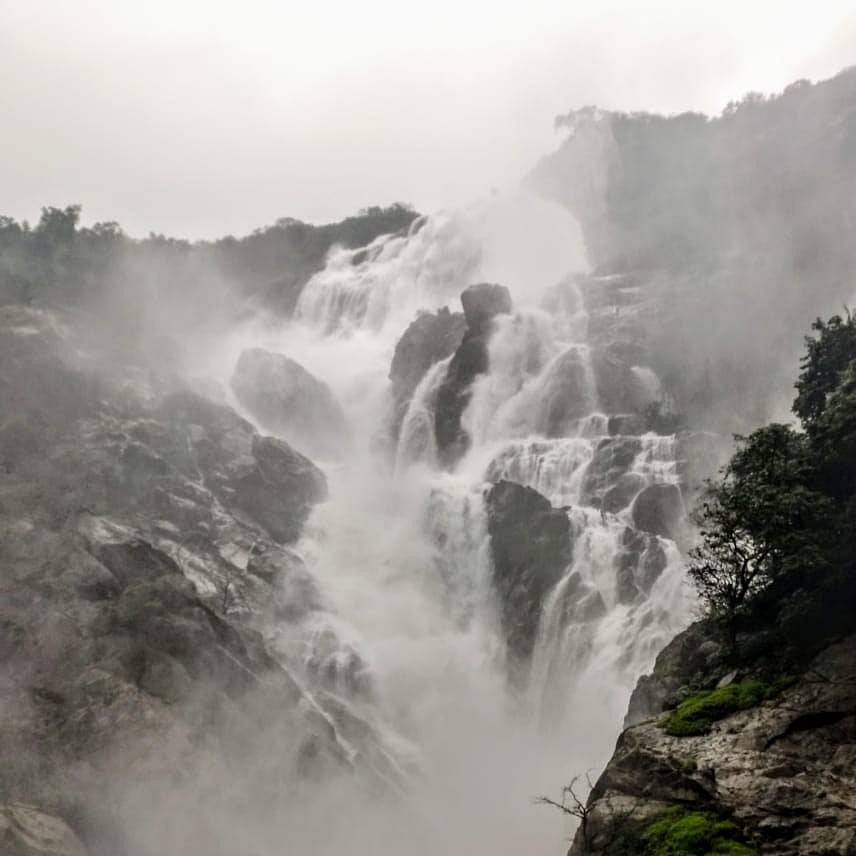 ದೂಧ್‌ಸಾಗರ ಪ್ರವಾಸಕ್ಕೆ ನಿರ್ಬಂಧ