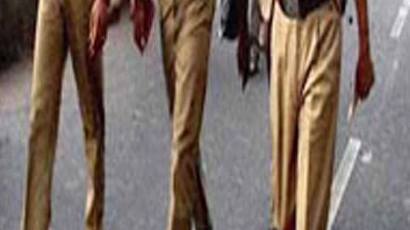 ಬೆಂಗಳೂರು | ರಾತ್ರಿ ಪಾಳಿಯಲ್ಲಿ ನಿದ್ರೆ; ಇಬ್ಬರು ಕಾನ್‌ಸ್ಟೆಬಲ್‌ಗಳ ಅಮಾನತು