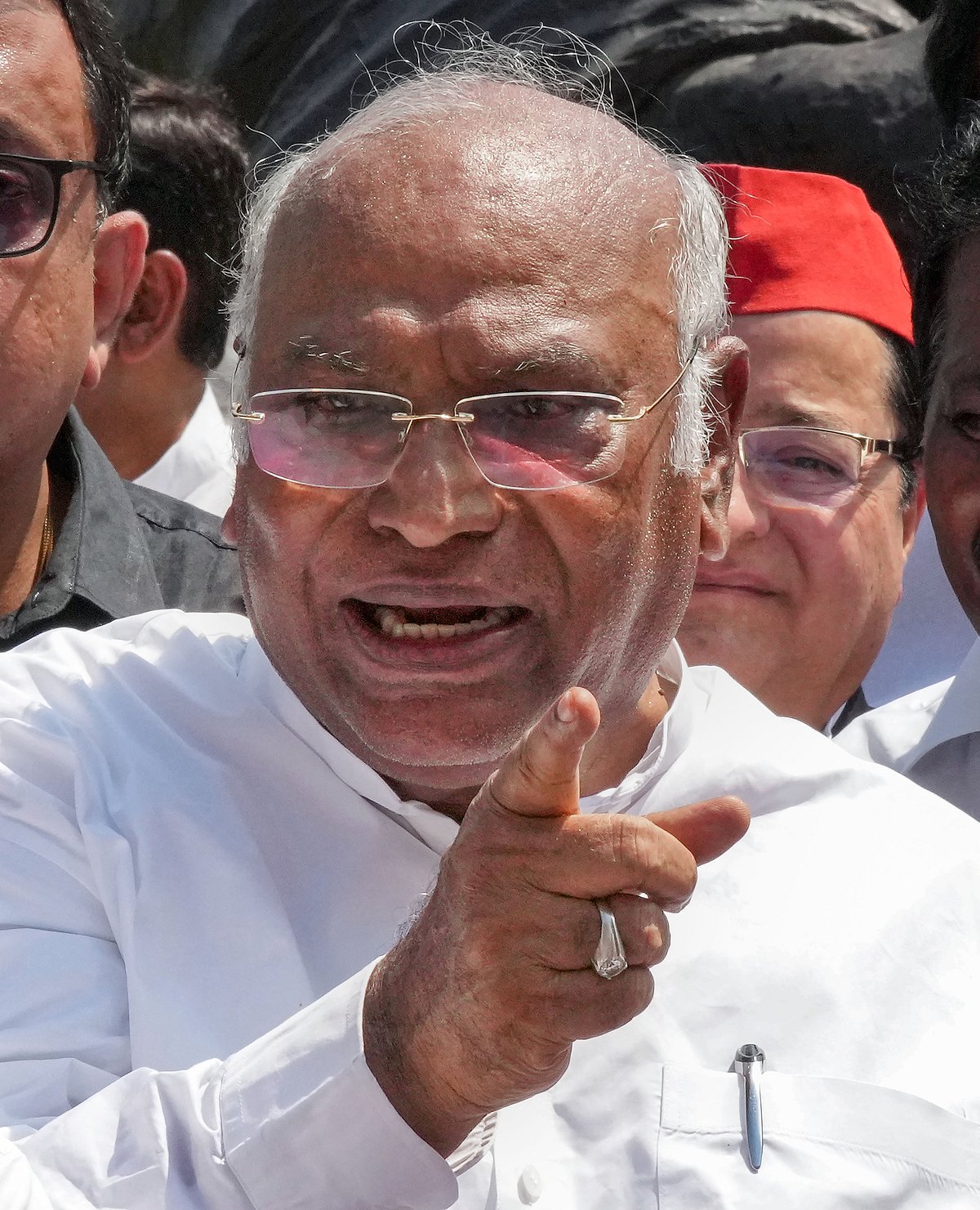 ಮಣಿಪುರ ಹಿಂಸಾಚಾರ: ನಿಯಮ 267ರ ಅಡಿ ಚರ್ಚೆಗೆ ಪಟ್ಟು